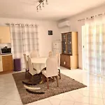 Varga Apartment *