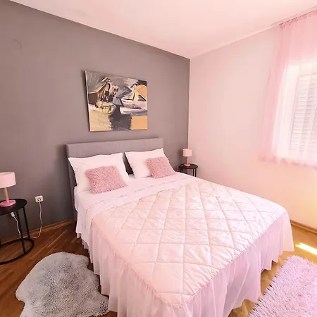 Varga Apartment